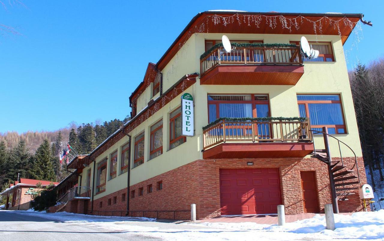 Hotel Somka Drienica Esterno foto